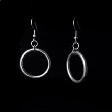 Load image into Gallery viewer, O Ring Earrings

